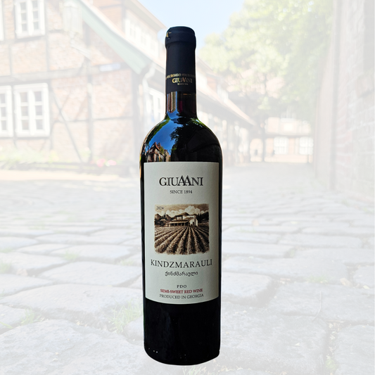 Kindzmarauli Rotwein von Giuaani aus Kachetien, Georgien – lieblich, fruchtig, edler Saperavi