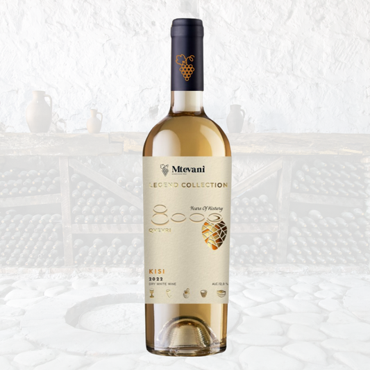 Kisi Qvevri 2022 – trockener Weißwein aus Kakheti, Georgien, aus der edlen Kisi-Traube, traditionell im Qvevri vinifiziert, tiefgoldene Farbe